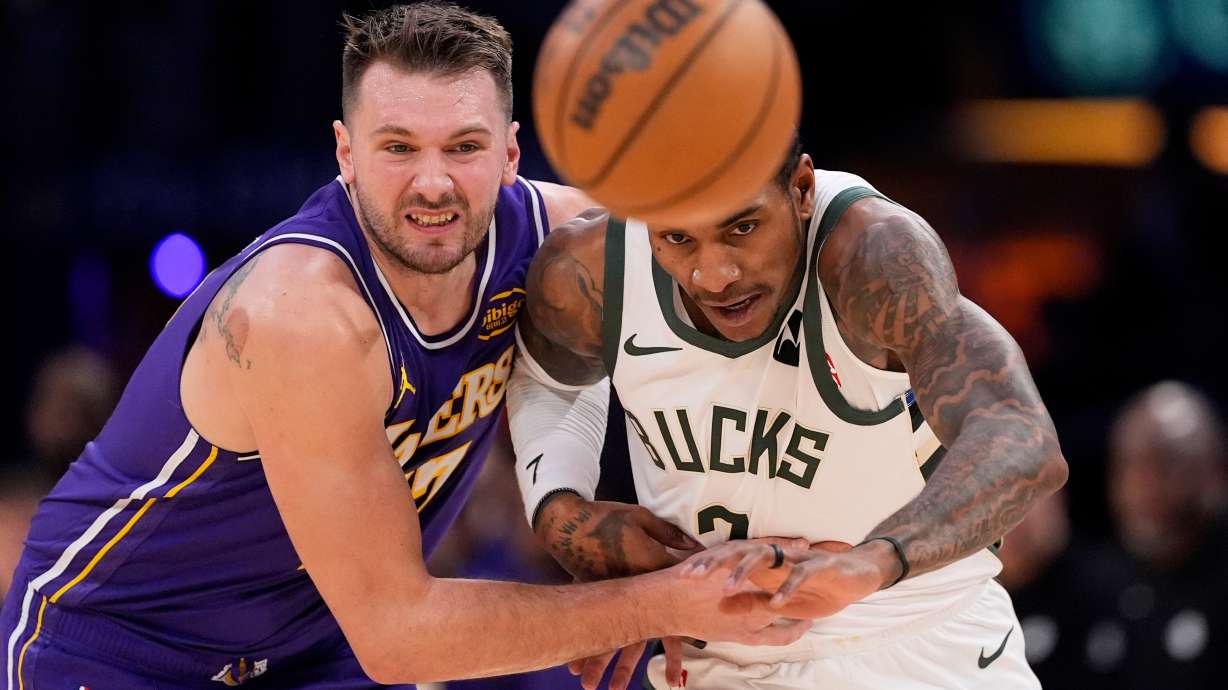 Giannis stops LeBron twice in the final minute as the Bucks rally to beat the Lakers 105-101