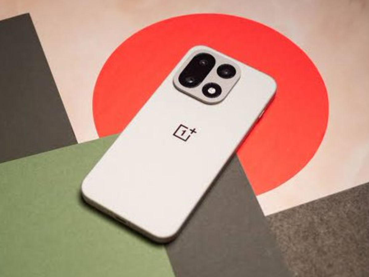 OnePlus 16 Leaks: 200MP Camera, Snapdragon 8 Gen 6 & Massive 9000mAh Battery