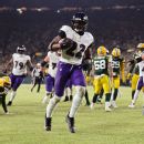 Derrick Henry rushes for 216 yards, 4 scores in Ravens' win