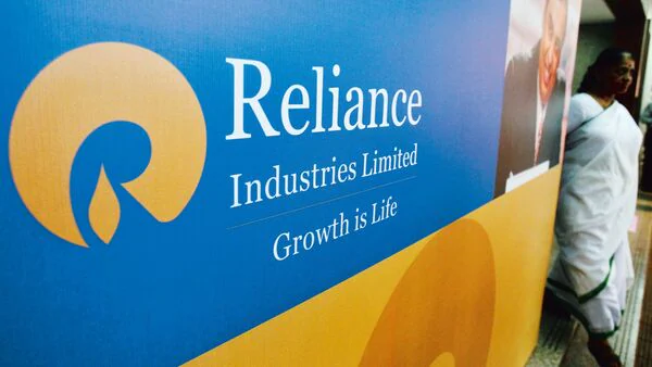 Rs 1 lakh cr wipeout! RIL shares sink 5% to log worst single-day fall since June 2024