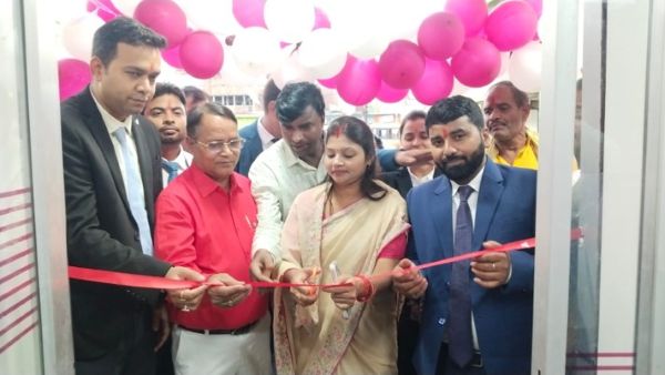 Axis Bank celebrates India's 80th year of Independence with the launch of 50 new branches