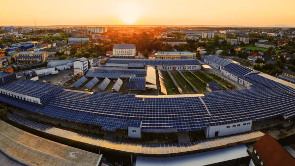 Axis Bank Launches Rooftop Solar Finance to Empower MSMEs in Adopting Clean Energy