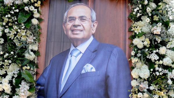 The Hinduja Family & Friends Hold a Prayer Meeting for GP Hinduja on 16th December 2025 